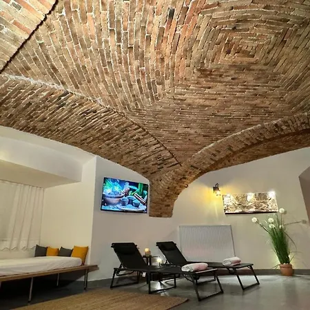 Tower Apartment *