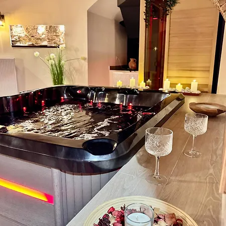 Tower Apartment *